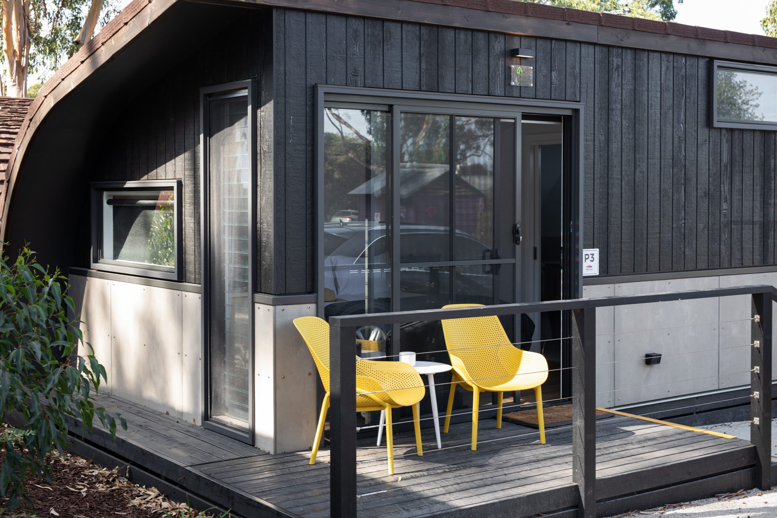 Cozy backyard cottage / ADU with garden surroundings